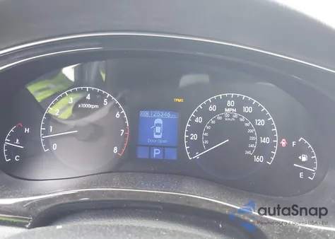 2013 Hyundai Genesis 3.8 z USA, uszkodzony, nr VIN KMHGC4DD9DU253497